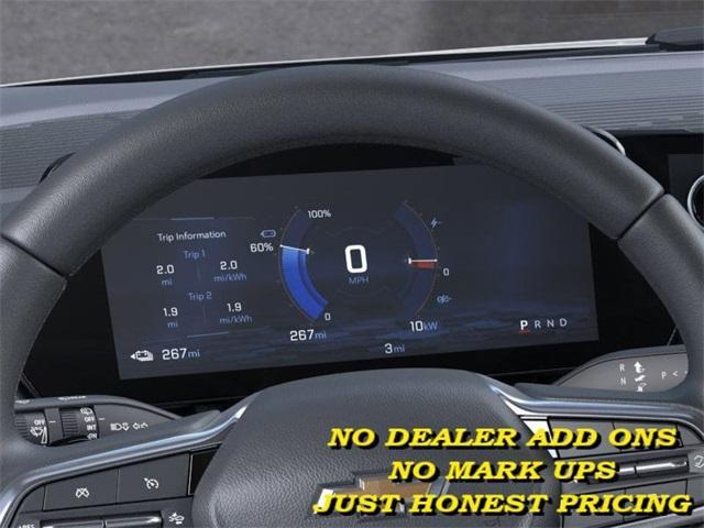 Photo of 2025 White Chevrolet Equinox EV