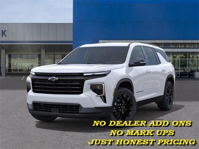 Photo of 2025 White Chevrolet Traverse
