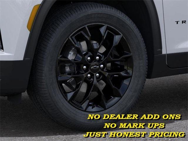 Photo of 2025 White Chevrolet Traverse