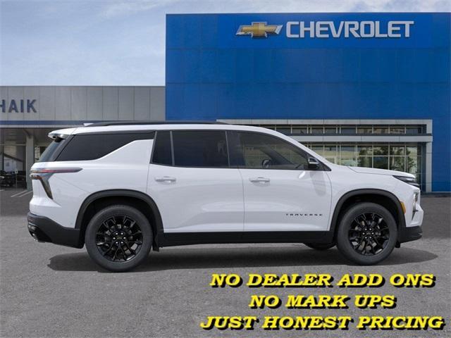 Photo of 2025 White Chevrolet Traverse