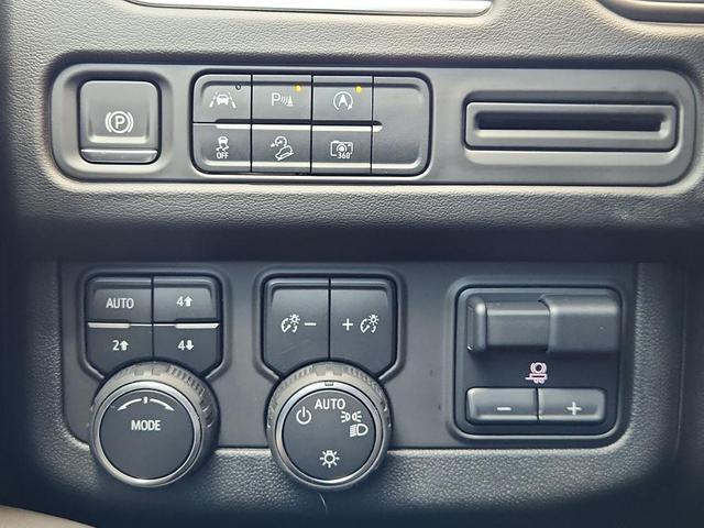 Photo of 2024 Black Chevrolet Tahoe