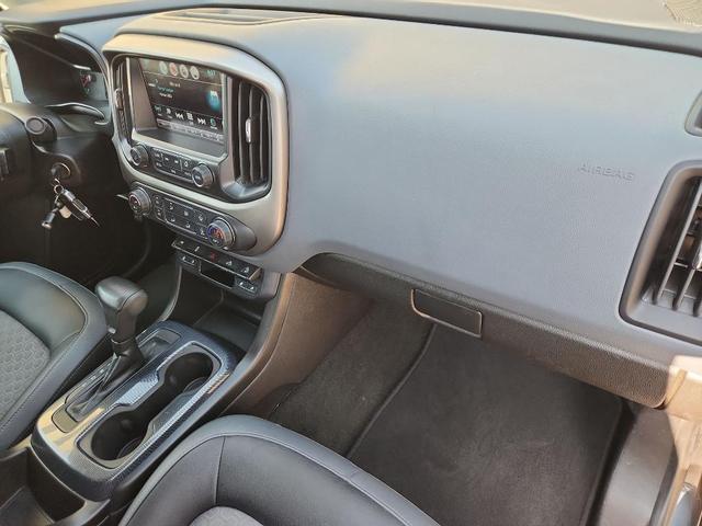Photo of 2017 Cyber Gray Metallic Chevrolet Colorado