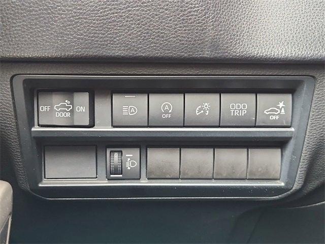 Photo of 2022 Red Toyota Tundra