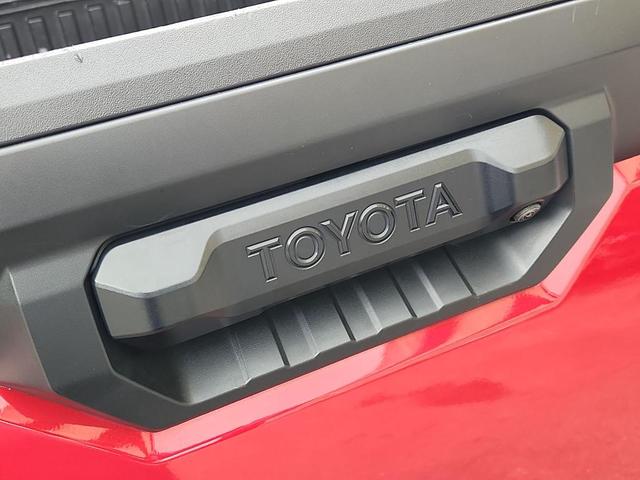 Photo of 2022 Red Toyota Tundra