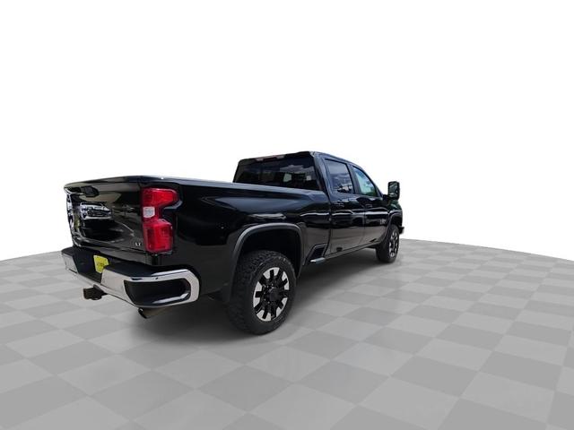 Photo of 2020 Black Chevrolet Silverado 2500