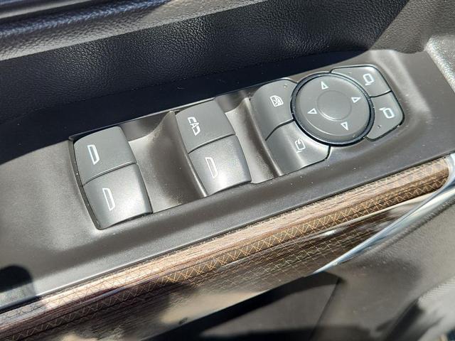 Photo of 2020 Black Chevrolet Silverado 2500