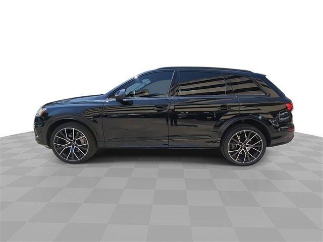 Photo of 2023 Mythos Black Metallic Audi Q7
