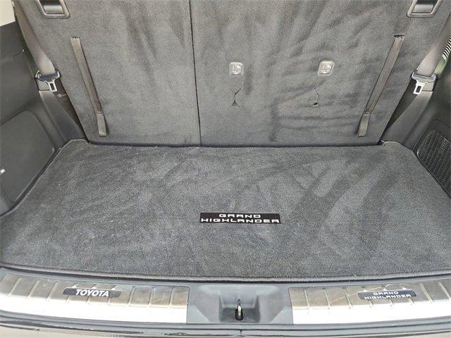 Photo of 2024 Celestial Silver Metallic Toyota Grand Highlander