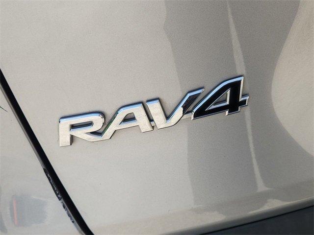 Photo of 2021 Silver Toyota RAV4