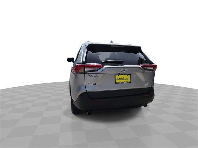Photo of 2021 Silver Toyota RAV4