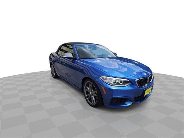 Photo of 2015 Estoril Blue Metallic BMW M235