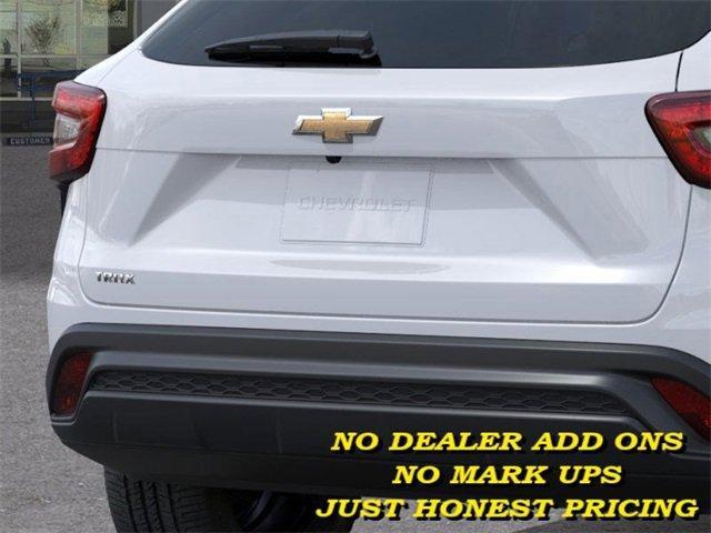 Photo of 2025 White Chevrolet Trax