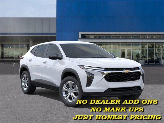 Photo of 2025 White Chevrolet Trax
