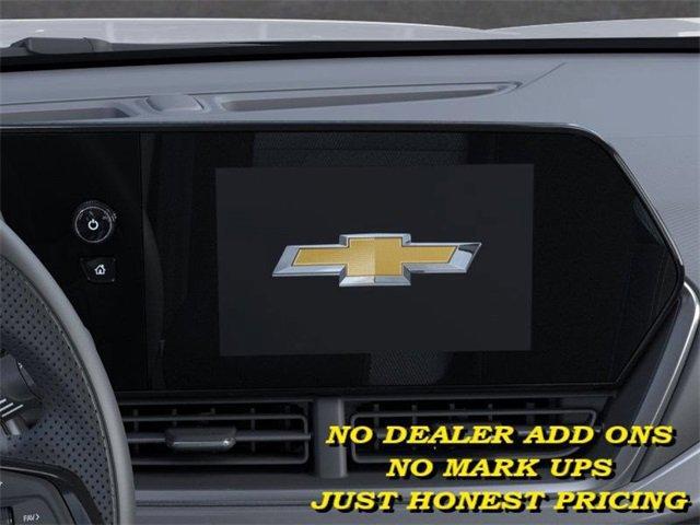 Photo of 2025 White Chevrolet Trax