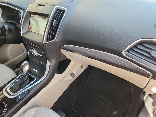 Photo of 2018 Burgundy Velvet Metallic Tinted Clearcoat Ford Edge