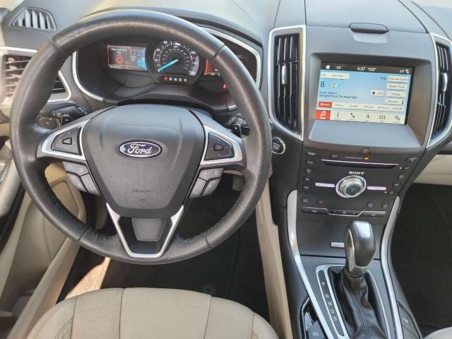 Photo of 2018 Burgundy Velvet Metallic Tinted Clearcoat Ford Edge