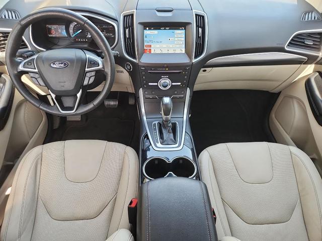 Photo of 2018 Burgundy Velvet Metallic Tinted Clearcoat Ford Edge