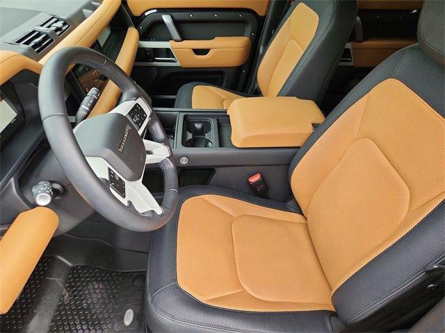 Photo of 2024 Santorini Black Land Rover Defender