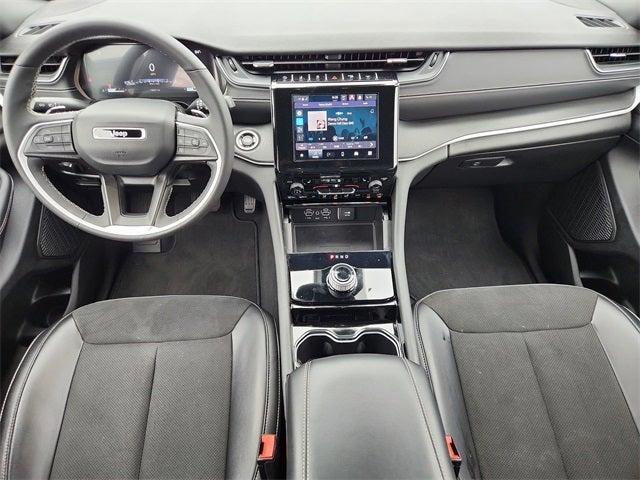 Photo of 2023 Velvet Red Pearlcoat Jeep Grand Cherokee