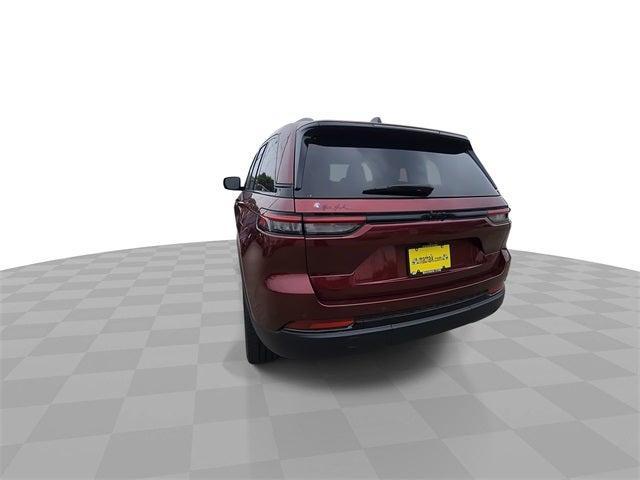Photo of 2023 Velvet Red Pearlcoat Jeep Grand Cherokee