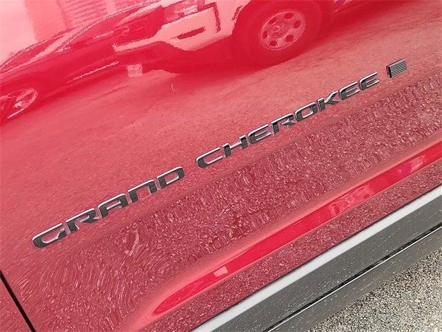 Photo of 2023 Velvet Red Pearlcoat Jeep Grand Cherokee