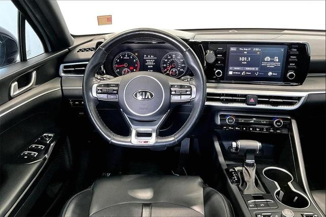 Photo of 2021 Wolf Gray Kia K5