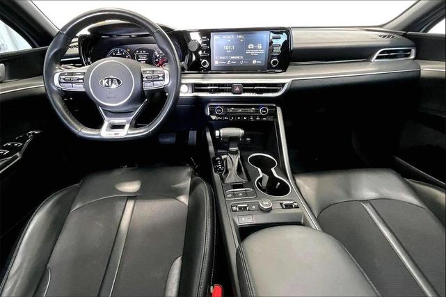 Photo of 2021 Wolf Gray Kia K5