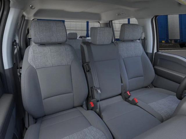 Photo of 2025 Oxford White Ford F-250