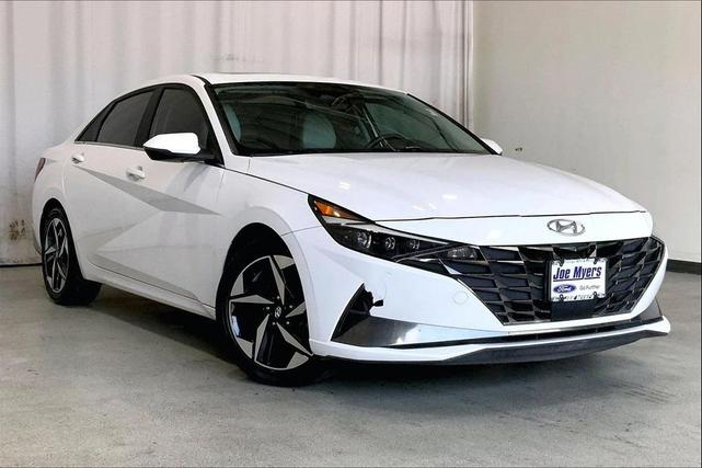 Photo of 2023 Ceramic White Hyundai ELANTRA HEV