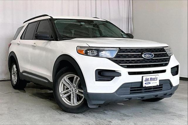Photo of 2022 Star White Metallic Tri-Coat Ford Explorer