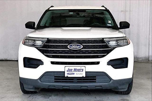 Photo of 2022 Star White Metallic Tri-Coat Ford Explorer