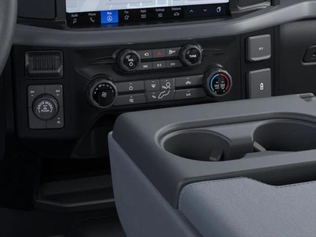 Photo of 2025 Oxford White Ford F-150