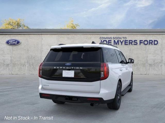 Photo of 2025 Star White Metallic Tri-Coat Ford Expedition