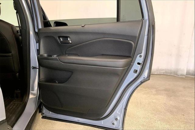 Photo of 2022 Sonic Gray Pearl Honda Passport
