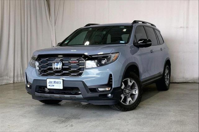 Photo of 2022 Sonic Gray Pearl Honda Passport