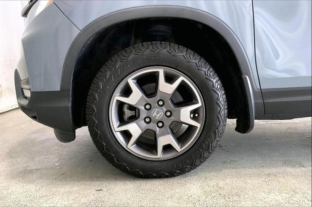Photo of 2022 Sonic Gray Pearl Honda Passport