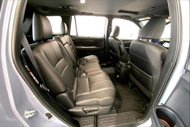 Photo of 2022 Sonic Gray Pearl Honda Passport