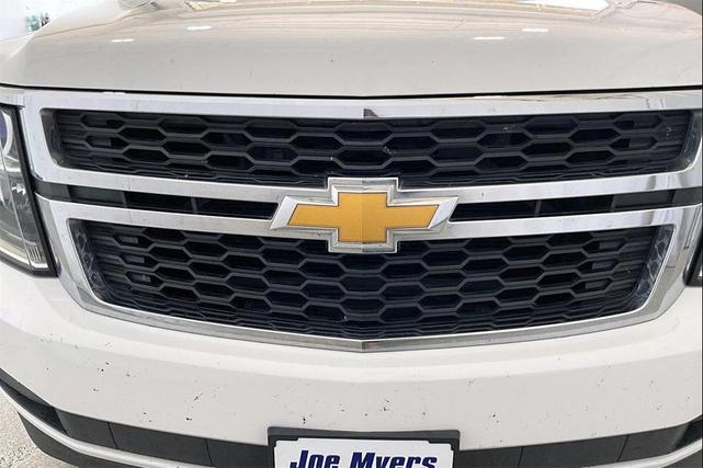 Photo of 2016 Summit White Chevrolet Tahoe