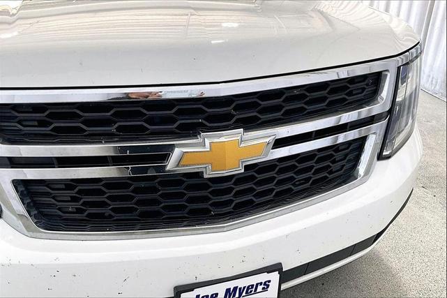 Photo of 2016 Summit White Chevrolet Tahoe