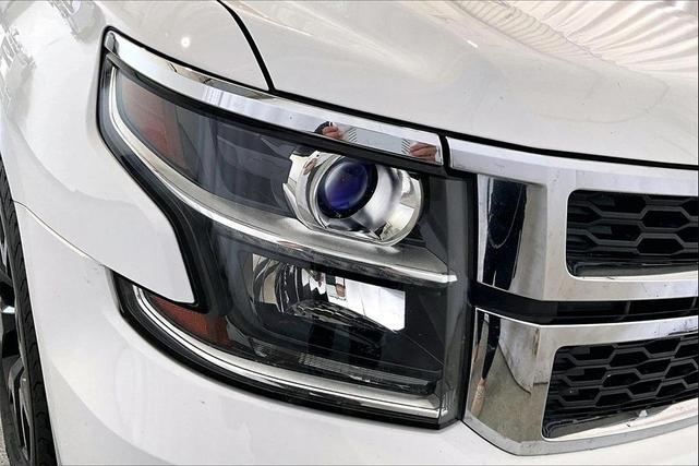 Photo of 2016 Summit White Chevrolet Tahoe
