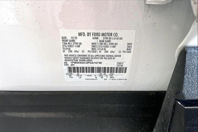 Photo of 2023 Star White Metallic Tri-Coat Ford Explorer