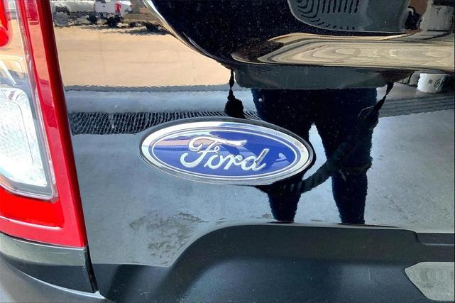 Photo of 2022 Shadow Black Ford Bronco Sport