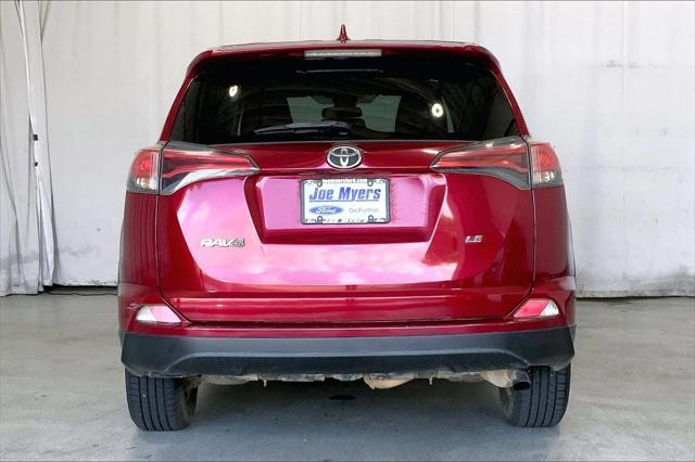 Photo of 2018 Ruby Flare Pearl Toyota RAV4
