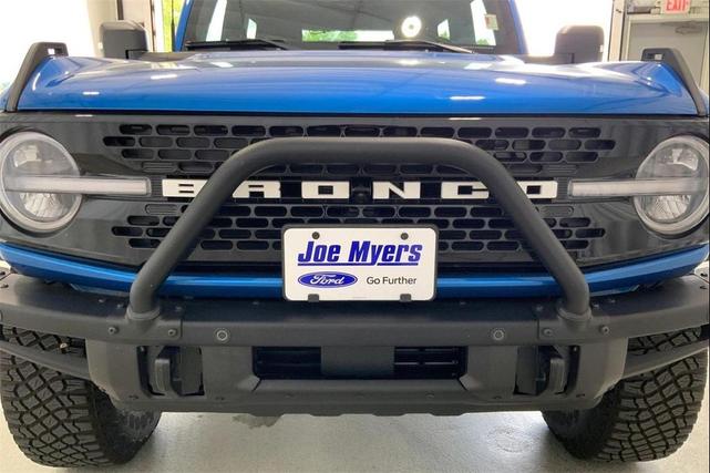 Photo of 2024 Velocity Blue Metallic Ford Bronco