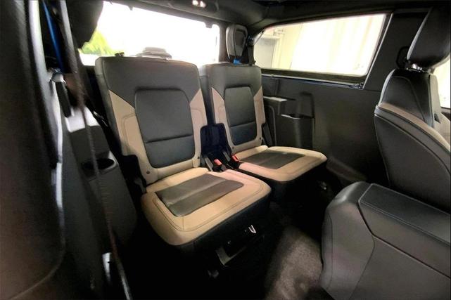 Photo of 2024 Velocity Blue Metallic Ford Bronco