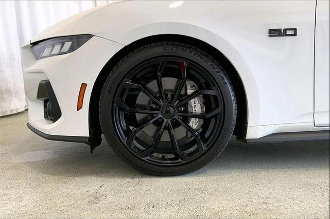 Photo of 2024 Oxford White Ford Mustang