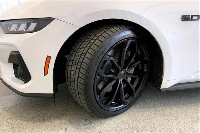 Photo of 2024 Oxford White Ford Mustang