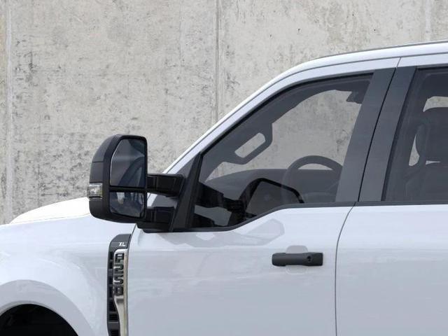 Photo of 2025 Oxford White Ford F-250