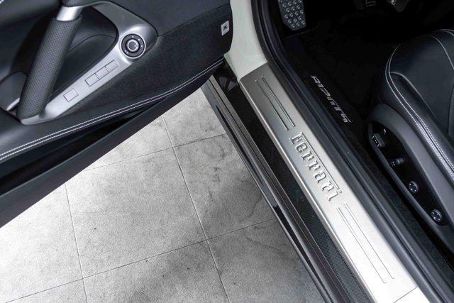 Photo of 2021 Bianco Avus Ferrari 812 GTS