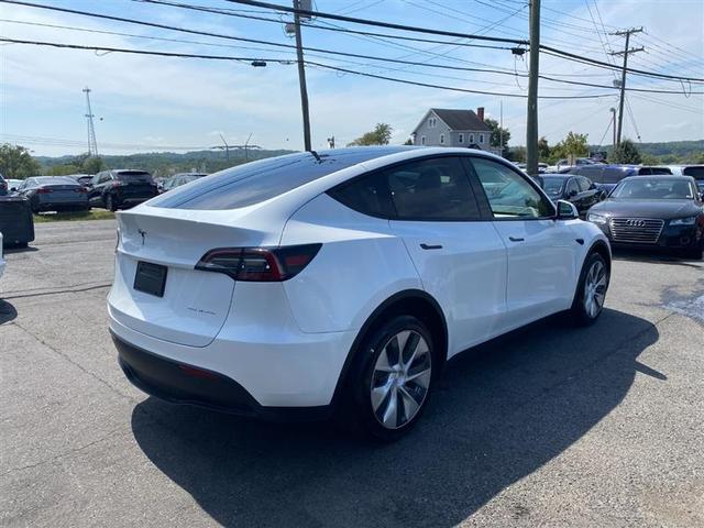 Photo of 2023 Pearl White Multi-Coat Tesla Model Y